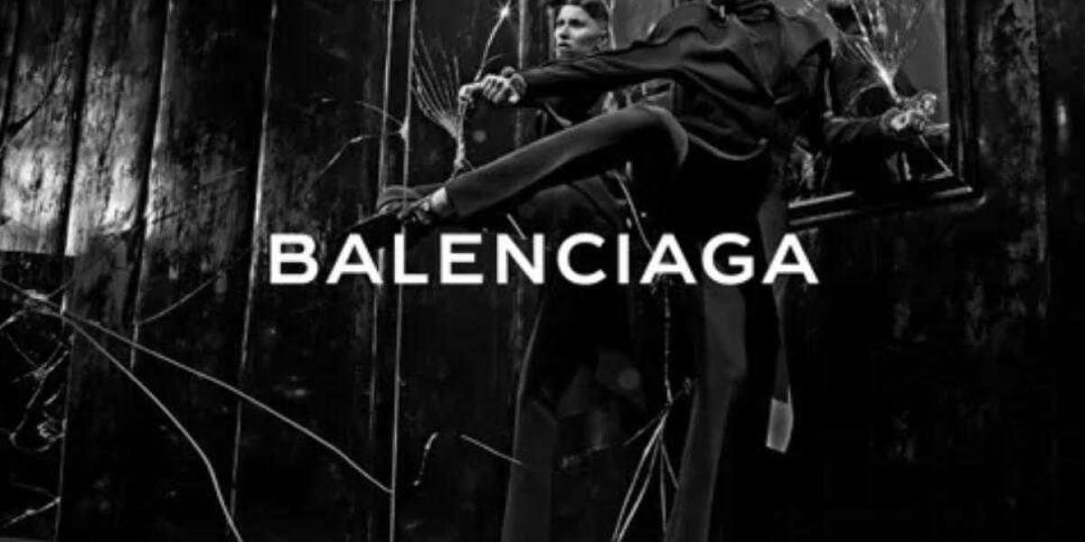 Balenciaga Sneakers Ariana Grande's recent TikTok about