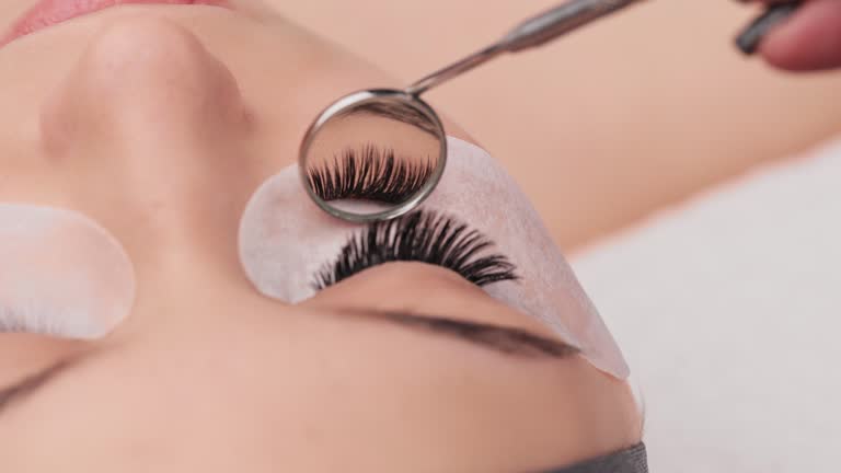 How to Choose the Right Length and Volume for Hybrid Eyelash Extensions  | Journal